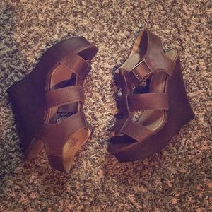 Candies Brown Wedges